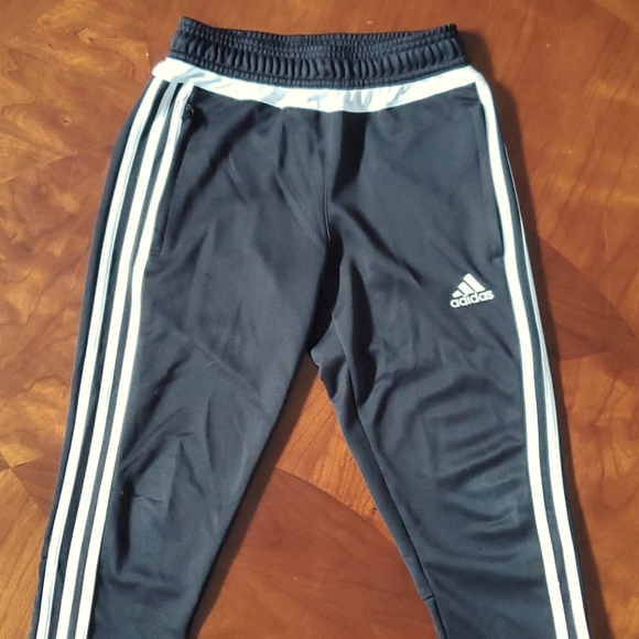 Adidas black soccer sweatpants - Picture 2 of 12